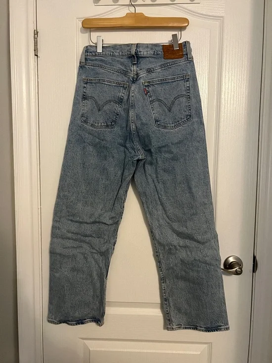 Levi’s Ribcage Straight Jeans (Ankle) - Light Blue - Picture 3 of 5